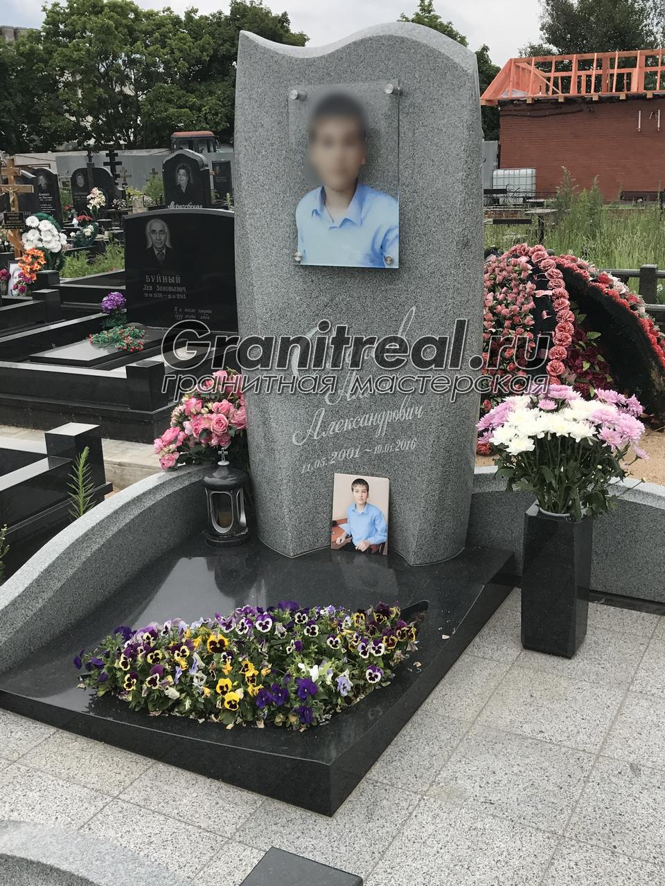 Недорогие памятники
