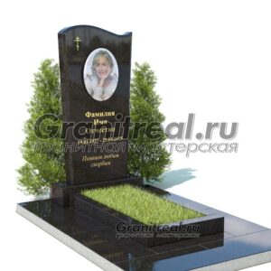 Вертикальный памятник из гранита