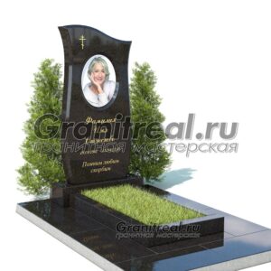 Вертикальный памятник из гранита