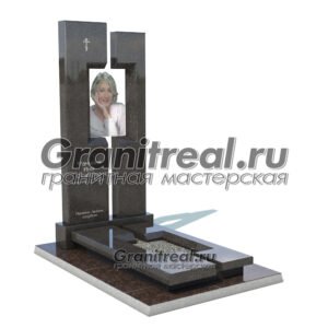 Памятник в европейском стиле