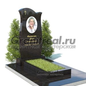Вертикальный памятник из гранита