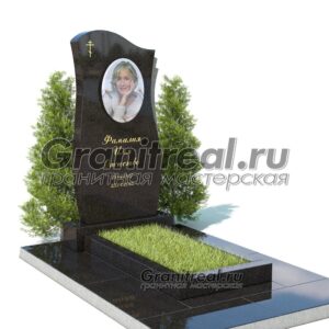 Вертикальный памятник из гранита