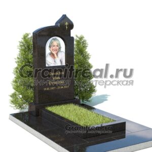 Вертикальный памятник из гранита