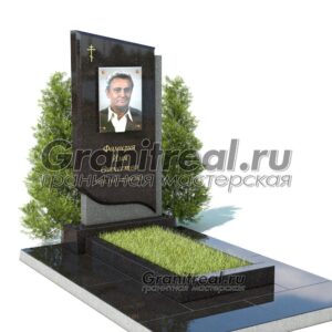 Вертикальный памятник из гранита