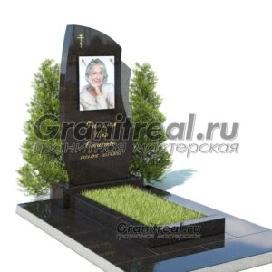 Вертикальный памятник из гранита