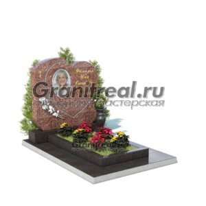 Памятник в виде сердца