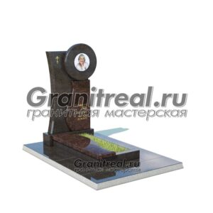Памятник в европейском стиле