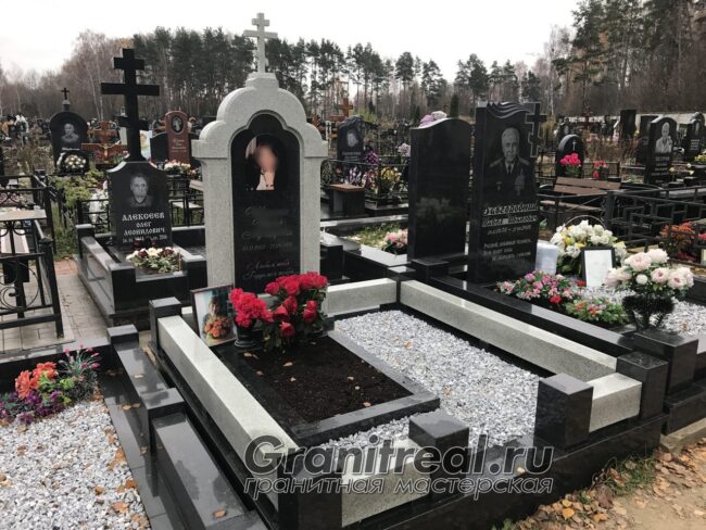 мемориальные комплексы
