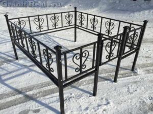 ограда из металла