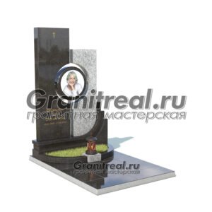 Памятник в европейском стиле