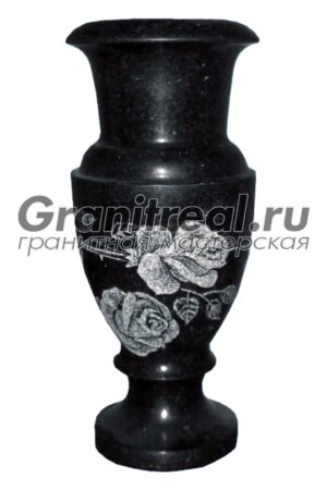 Гранитная ваза с гравировкой