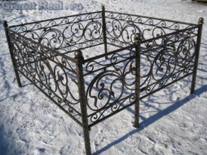 ограда из металла