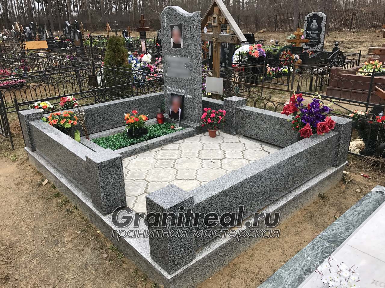 памятники и надгробия