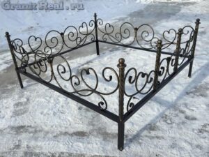 ограда из металла