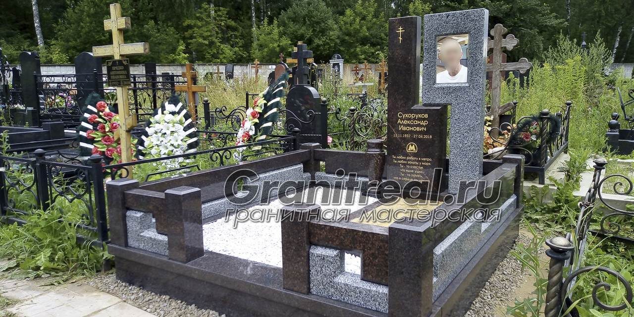 памятники из гранита