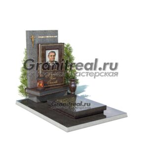 Памятник в европейском стиле