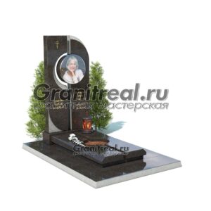 Памятник в европейском стиле