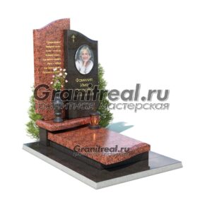 Памятник в европейском стиле